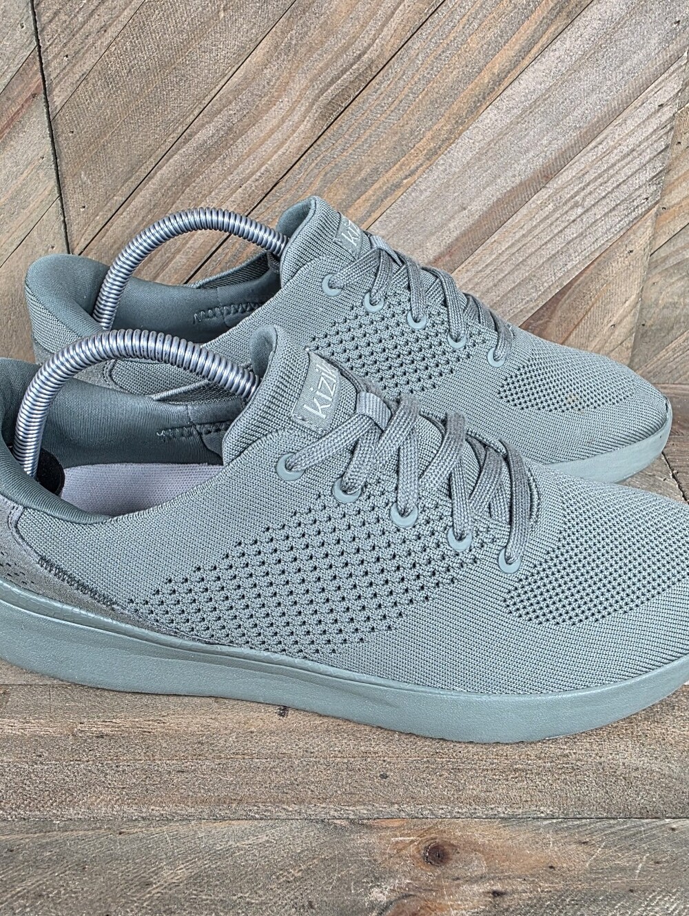 Kizik Lima Hands Free Sneakers Mens Size 9 Wide Womens 10.5 Olive Green